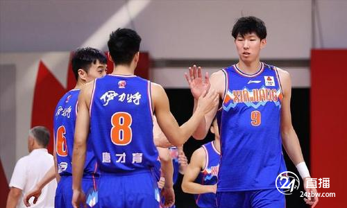 国内记者：新疆男篮将于本月20日齐聚一堂迎接新赛季