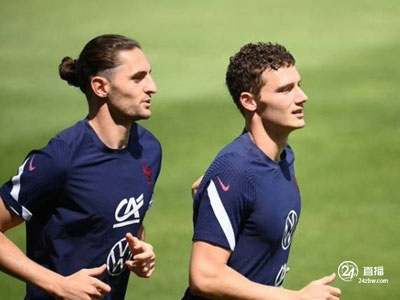 RMC透露，法国队将在欧洲杯最后一轮对阵葡萄牙的比赛中首发