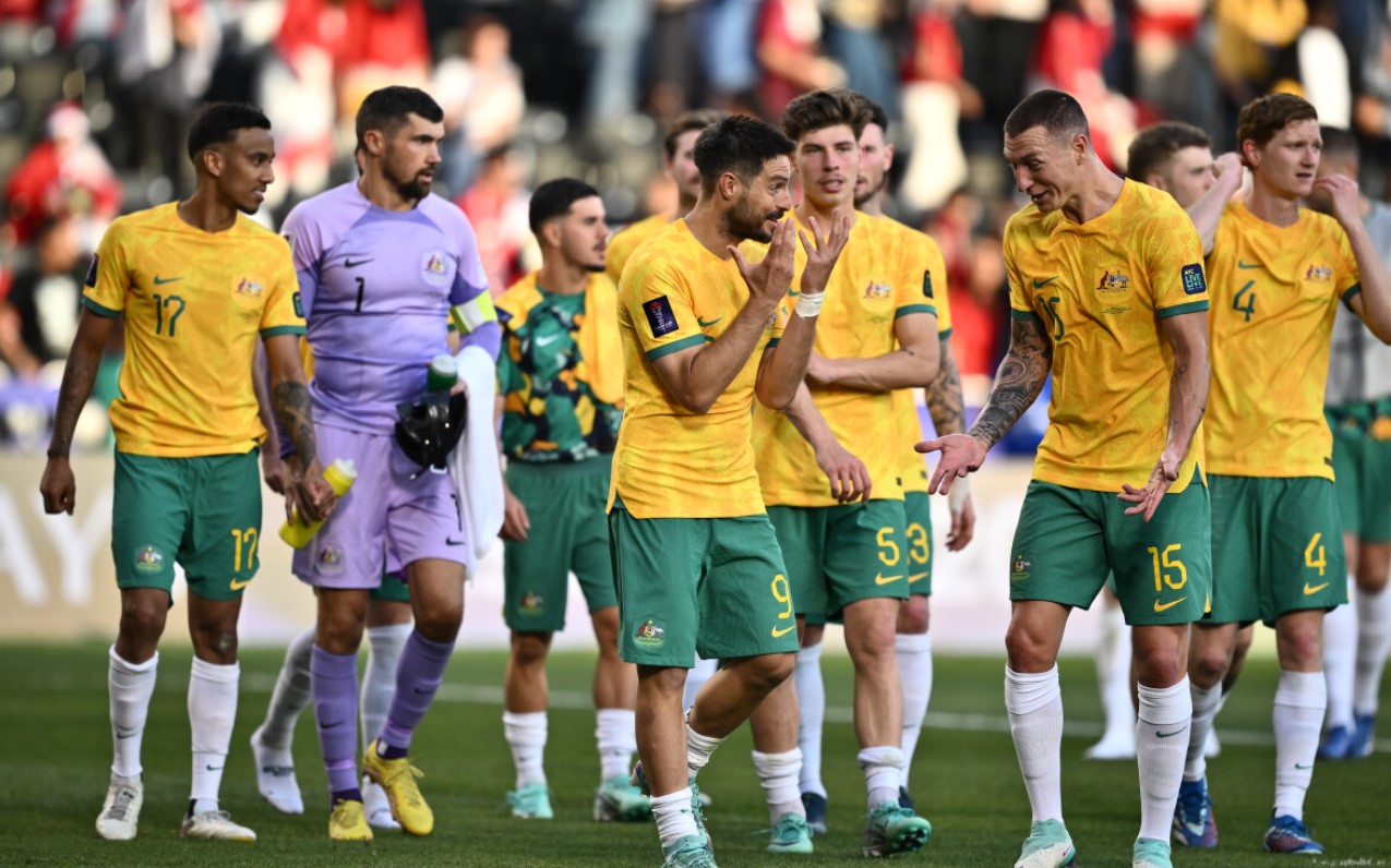 澳大利亚队晋级八强！阿诺德高度赞扬了前锋线的表现。卡塔尔亚洲杯亚洲杯男足赛程表出炉，2024年亚洲杯足球赛赛程表出炉