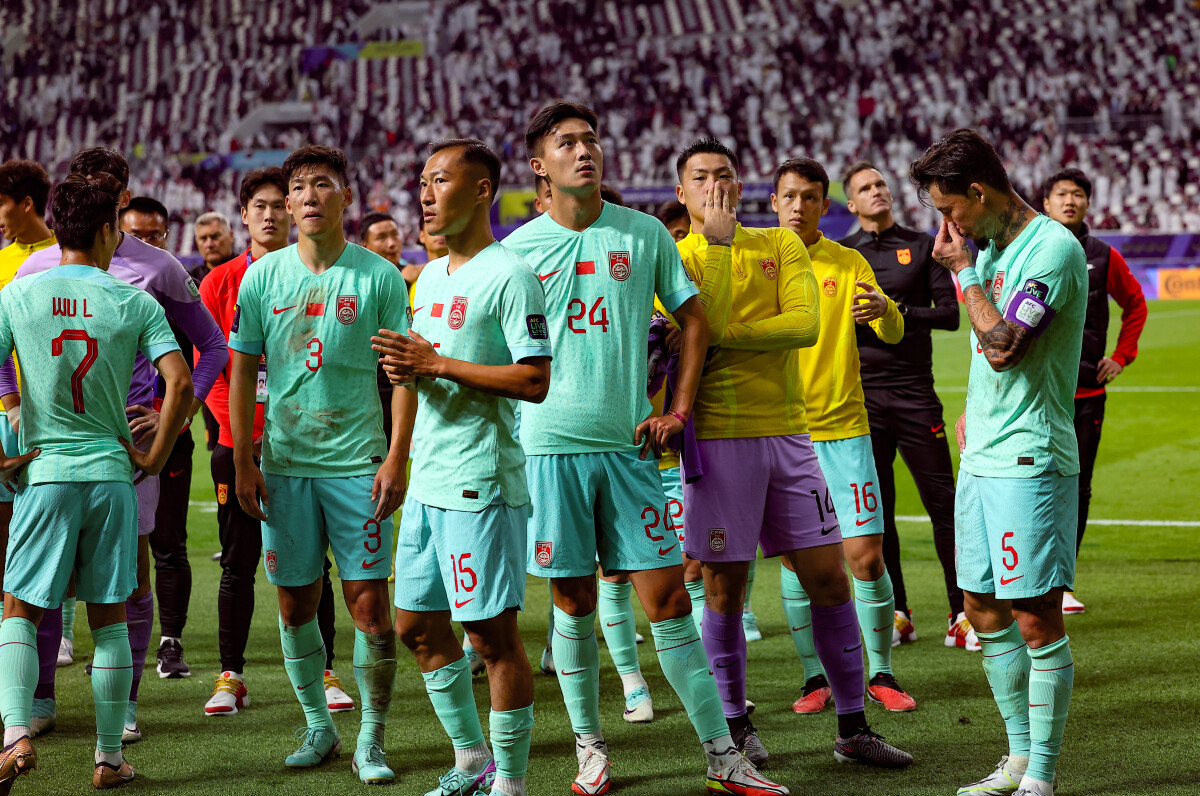 进球的悲剧！中国队创亚洲杯史上最惨淡战绩，3轮不败0球成笑柄