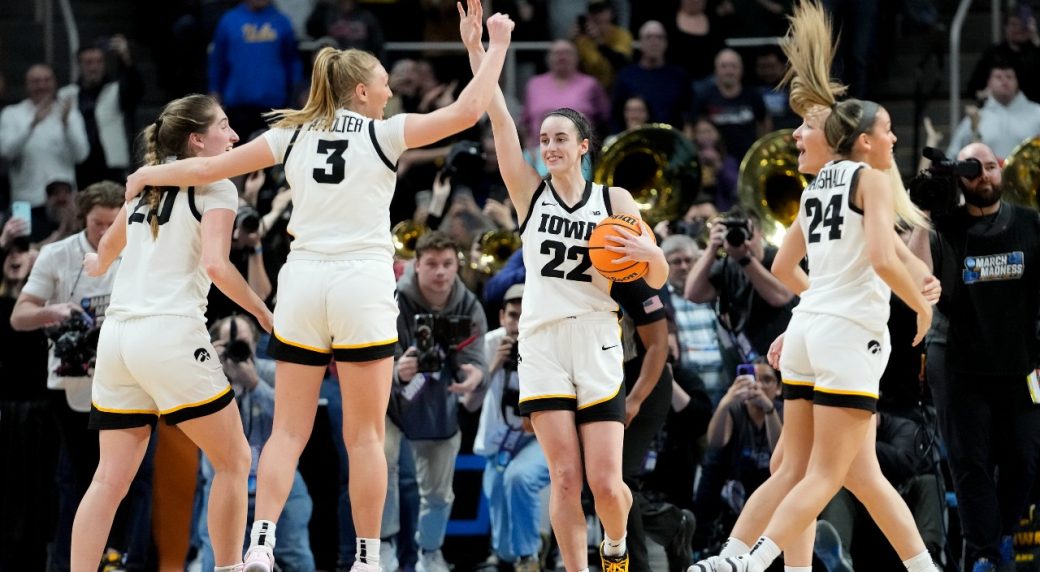 NCAA女子篮球焦点对决，超过20、21和23名NBA总决赛观众_