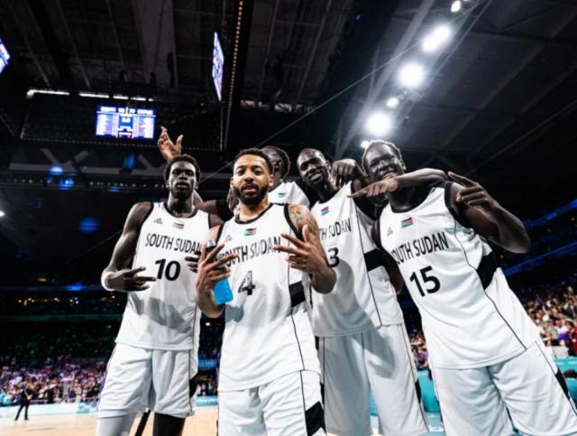 演奏错误的国歌受到嘲笑，南苏丹男子篮球队正在利用自己的力量赢得尊重