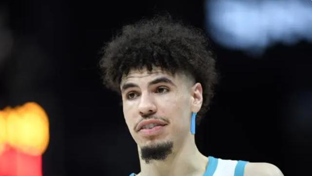 在两场比赛中拿下94分很难获胜！Lamelo Ball变身为空杀小组的领导者