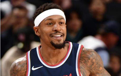 比尔赛季报销，保罗年事已高，快艇竹篮打水一场空